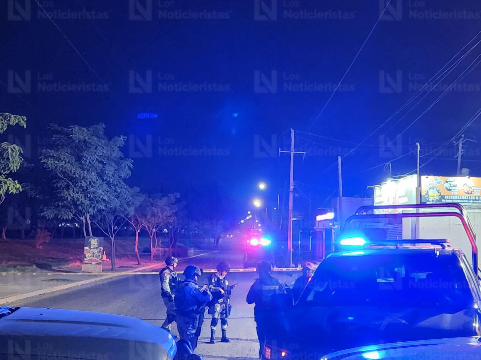 Elementos de seguridad resguardan lugar del crimen en Culiacán
