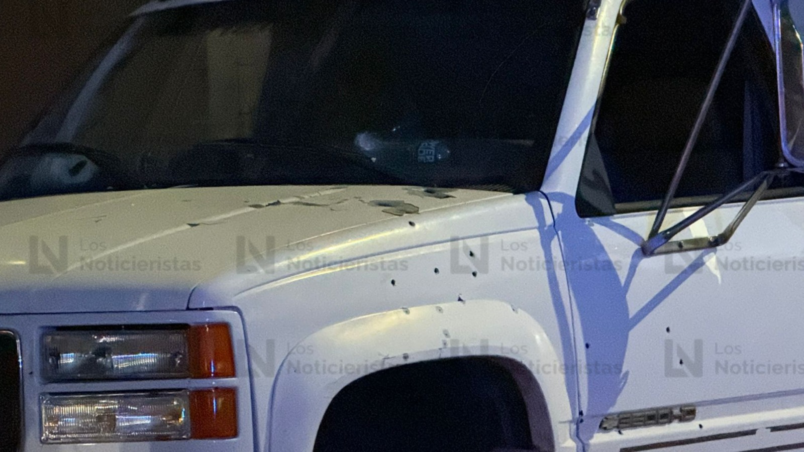 Atacan a balazos a camioneta de mudanza en la Conquista en Culiacán