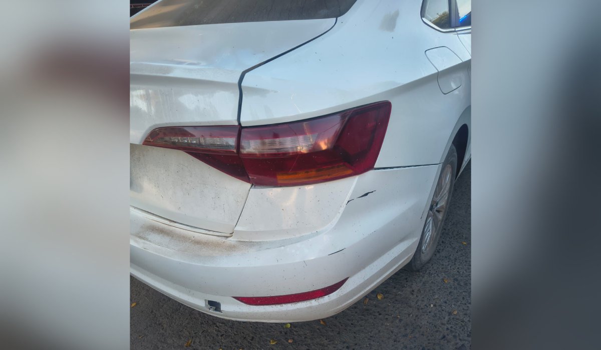 Auto chocado en Guasave, Sinaloa