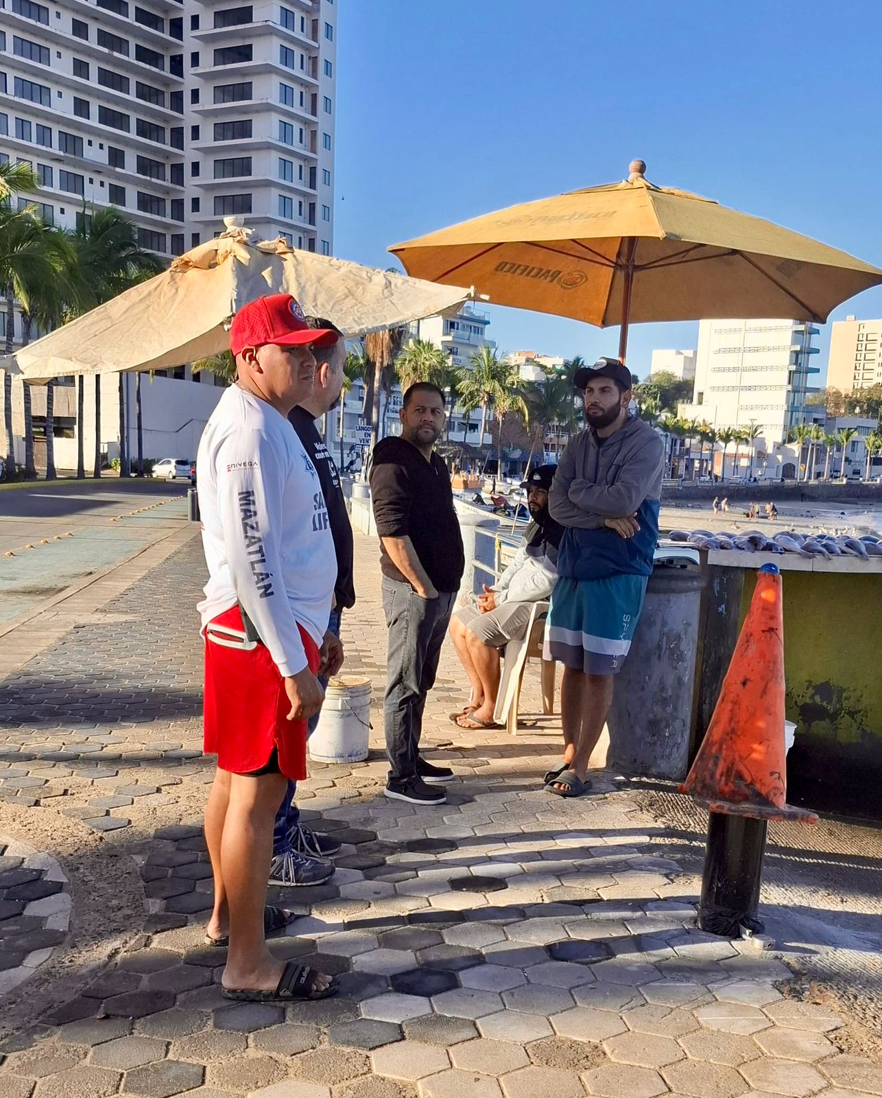 autoridades concientizan a la poblacion sobre el uso de vehiculos en playas