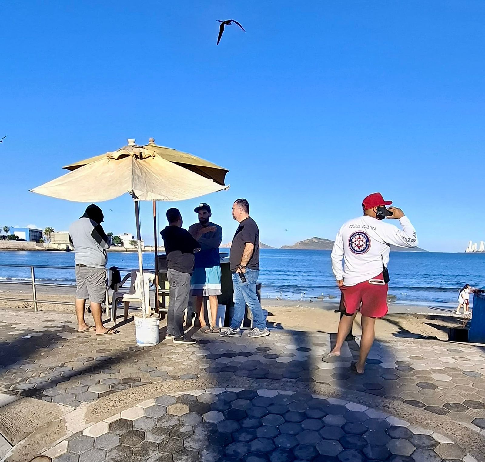 autoridades concientizan a la poblacion sobre el uso de vehiculos en playas