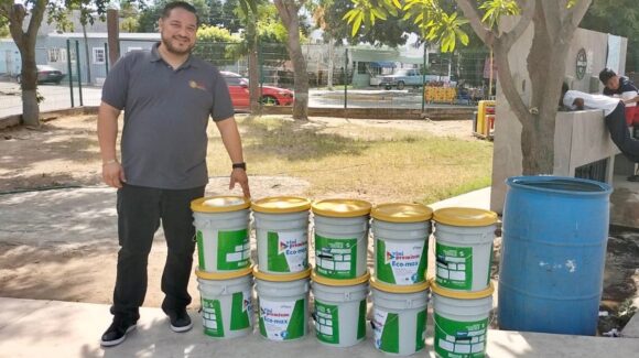 Impulsa Gobierno de Mazatlán, Sinaloa, el mejoramiento de escuelas con entrega de pintura