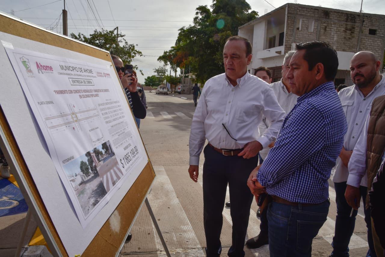 Comun continúa con el bacheo en zonas de Ahome