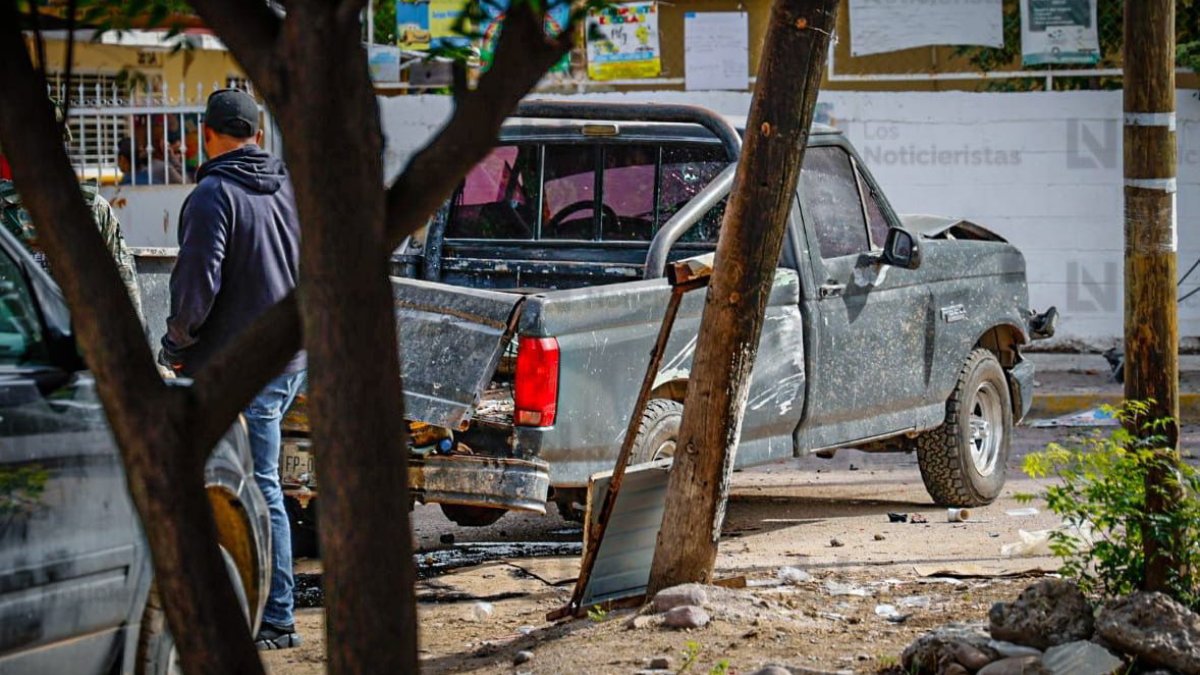 balacera en terranova culiacan sinaloa camioneta negra