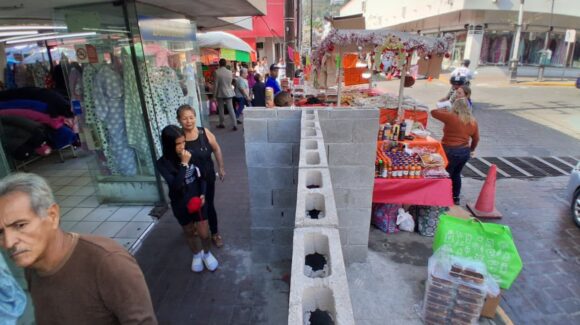 Luego de las críticas, reconsiderarán ubicación del muro para electrificación del Pino Suárez en Mazatlán, Sinaloa