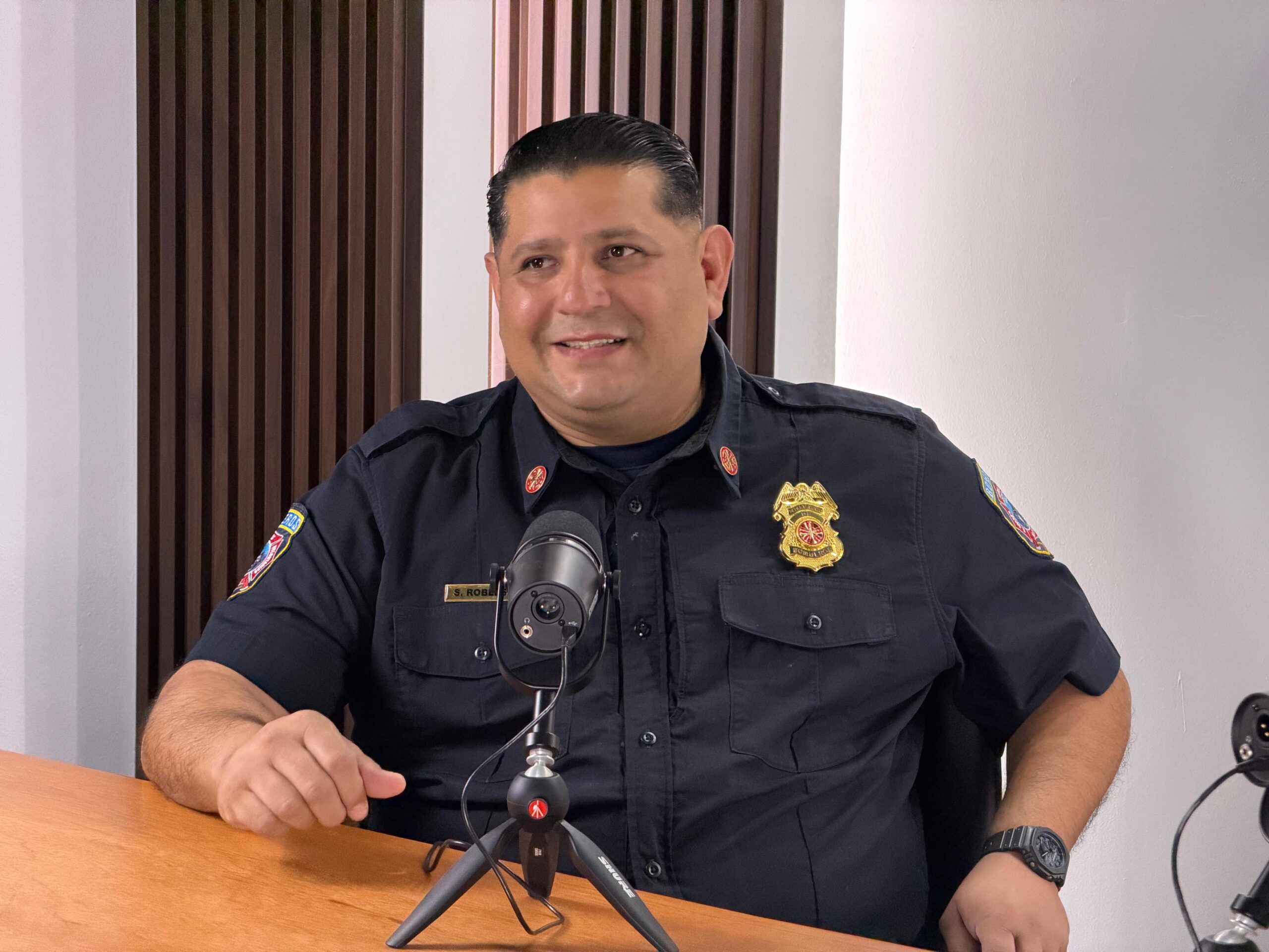 Saul Alfredo Robles Chavez comandante de bomberos mazatlan