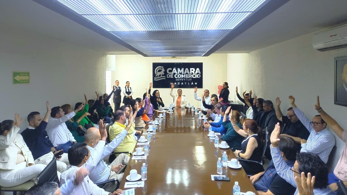camara del comercio en mazatlan francis cazarez como presidenta