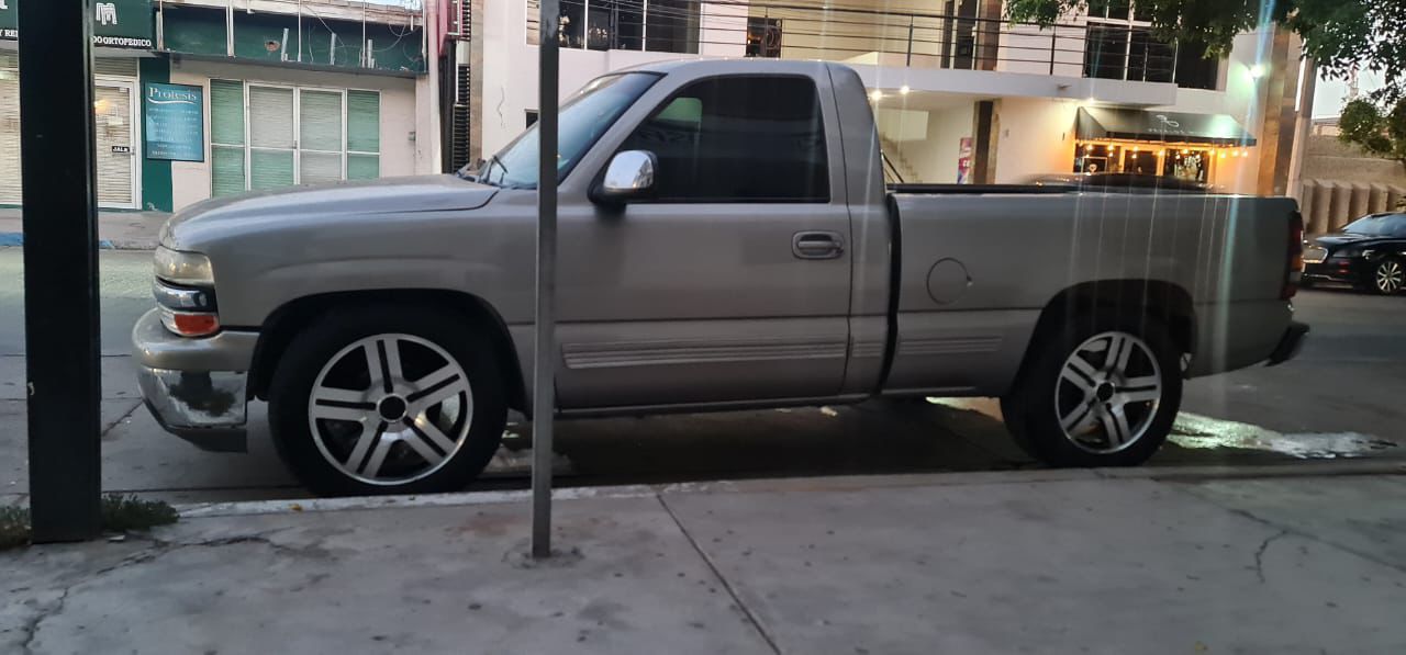 Camioneta robada en Guasave