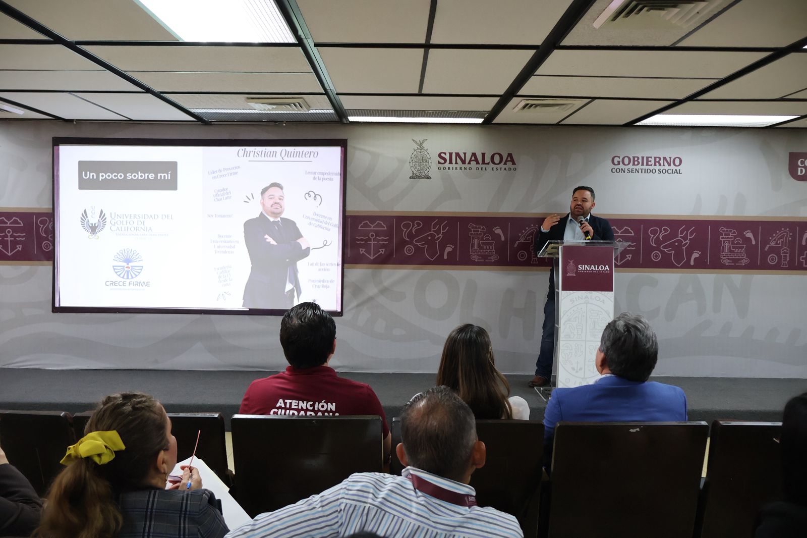 Capacitan a servidores públicos en Sinaloa