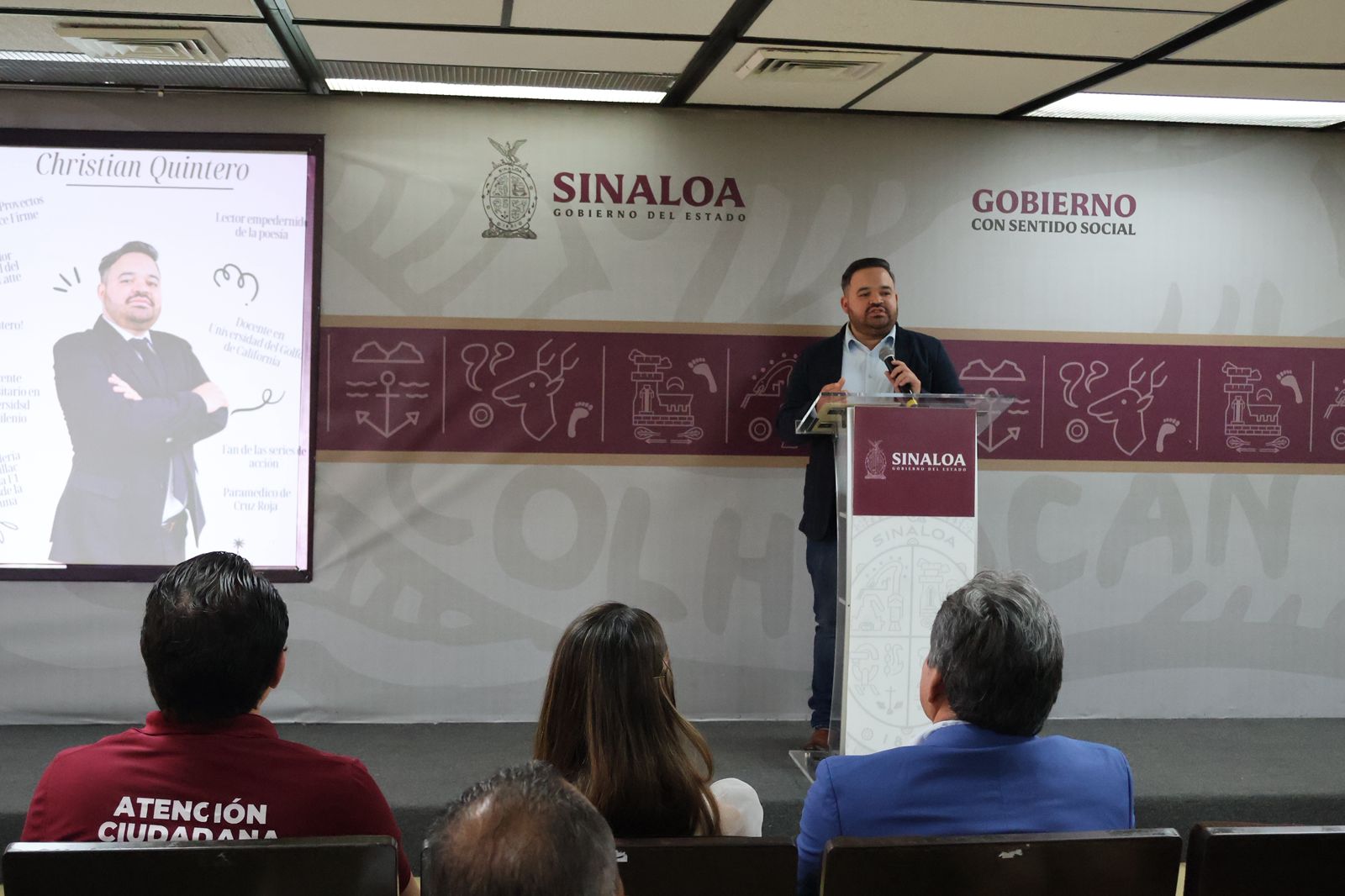 Capacitan a servidores públicos en Sinaloa
