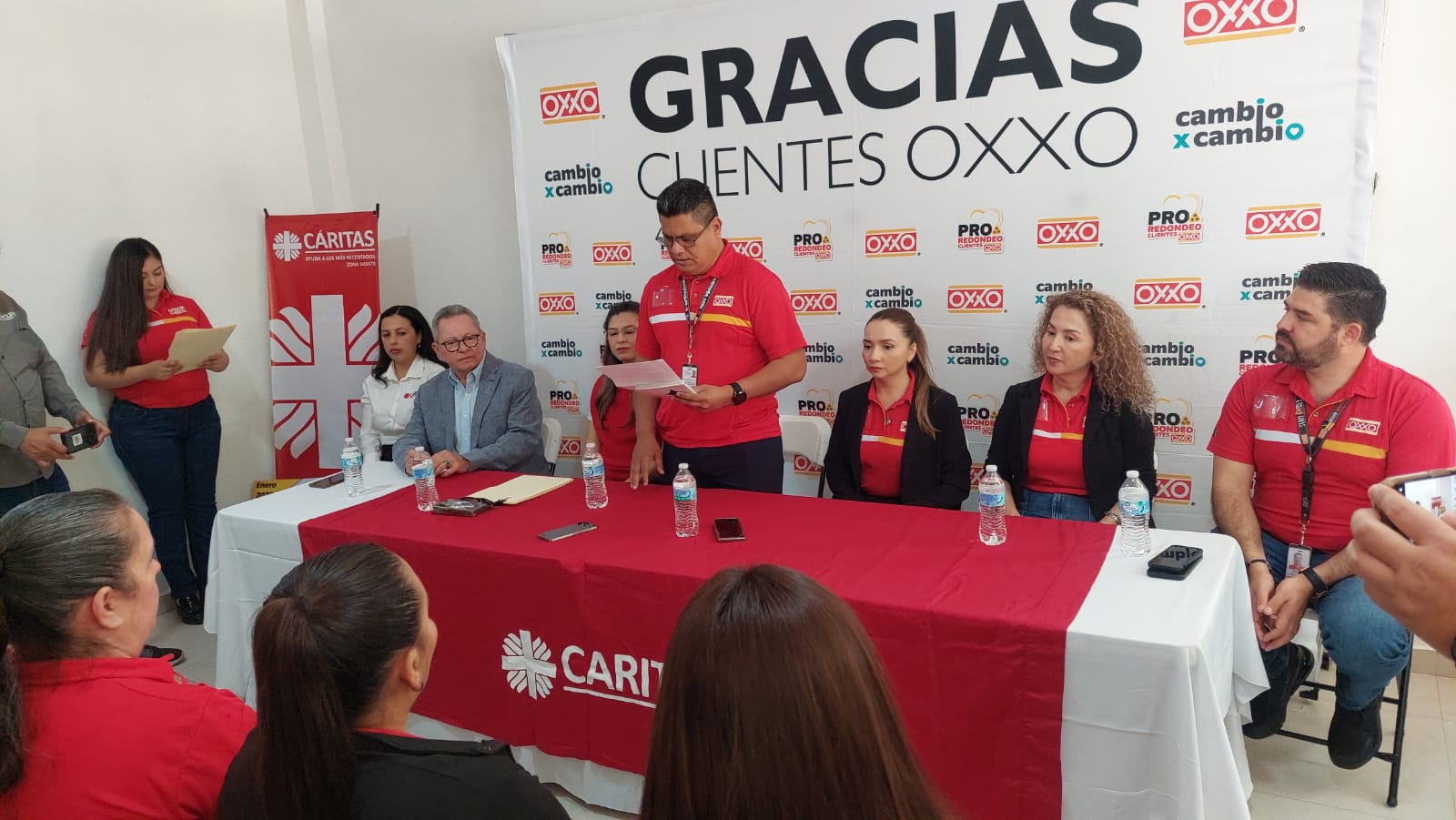 Cáritas Lomita Guamúchil recibe más de 314 mil pesos del redondeo OXXO