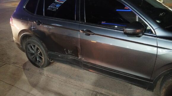 Circulaba en sentido contrario y causa choque en pleno bulevar Millán, en Guasave, Sinaloa