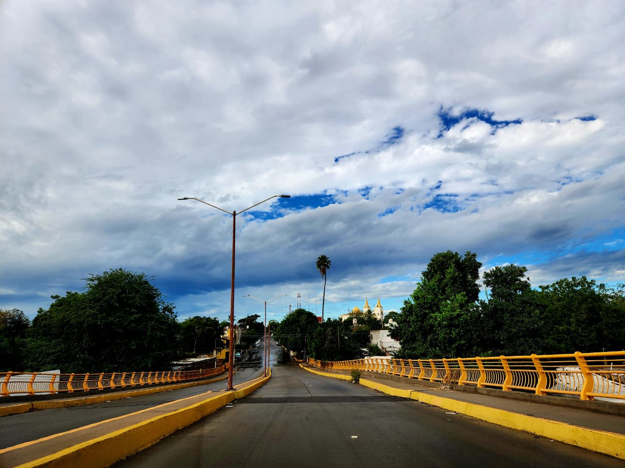 cielo nublado