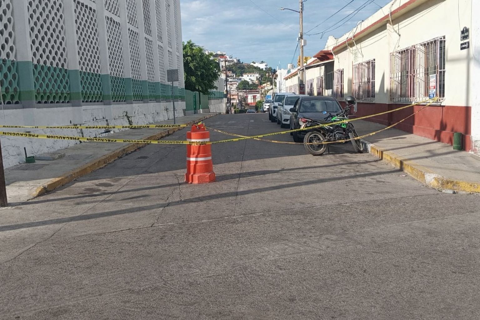 Cierre vial en avenida Benito Juárez por reencarpetado