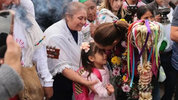 ‘El gobierno tiene la obligación de hacer justicia para los pueblos’ | Sheinbaum entrega reconocimiento a ejido Nuevo Cruz del Palmar en Guanajuato