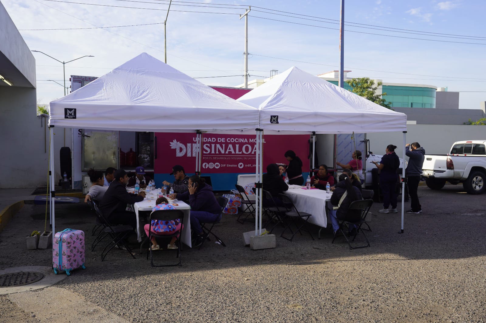Cocina móvil de DIF Sinaloa en hospitales de Culiacán