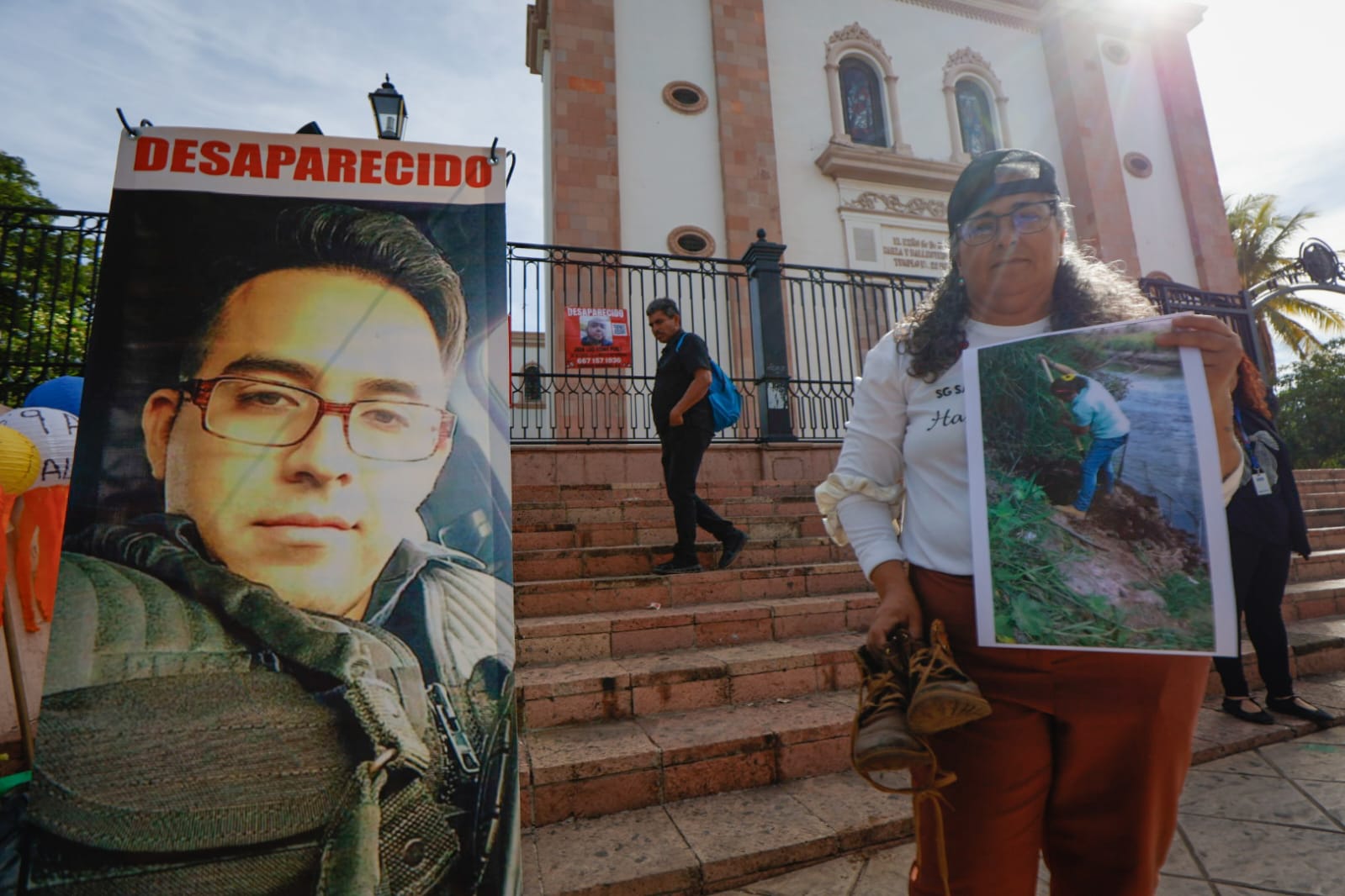 Tendedero de fotografías para visibilizar a Yosimar García Cruz