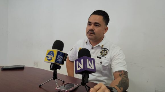 Confunden olor de drenaje con fuga de gas LP en el Centro de Guasave, Sinaloa; Bomberos descartan riesgo