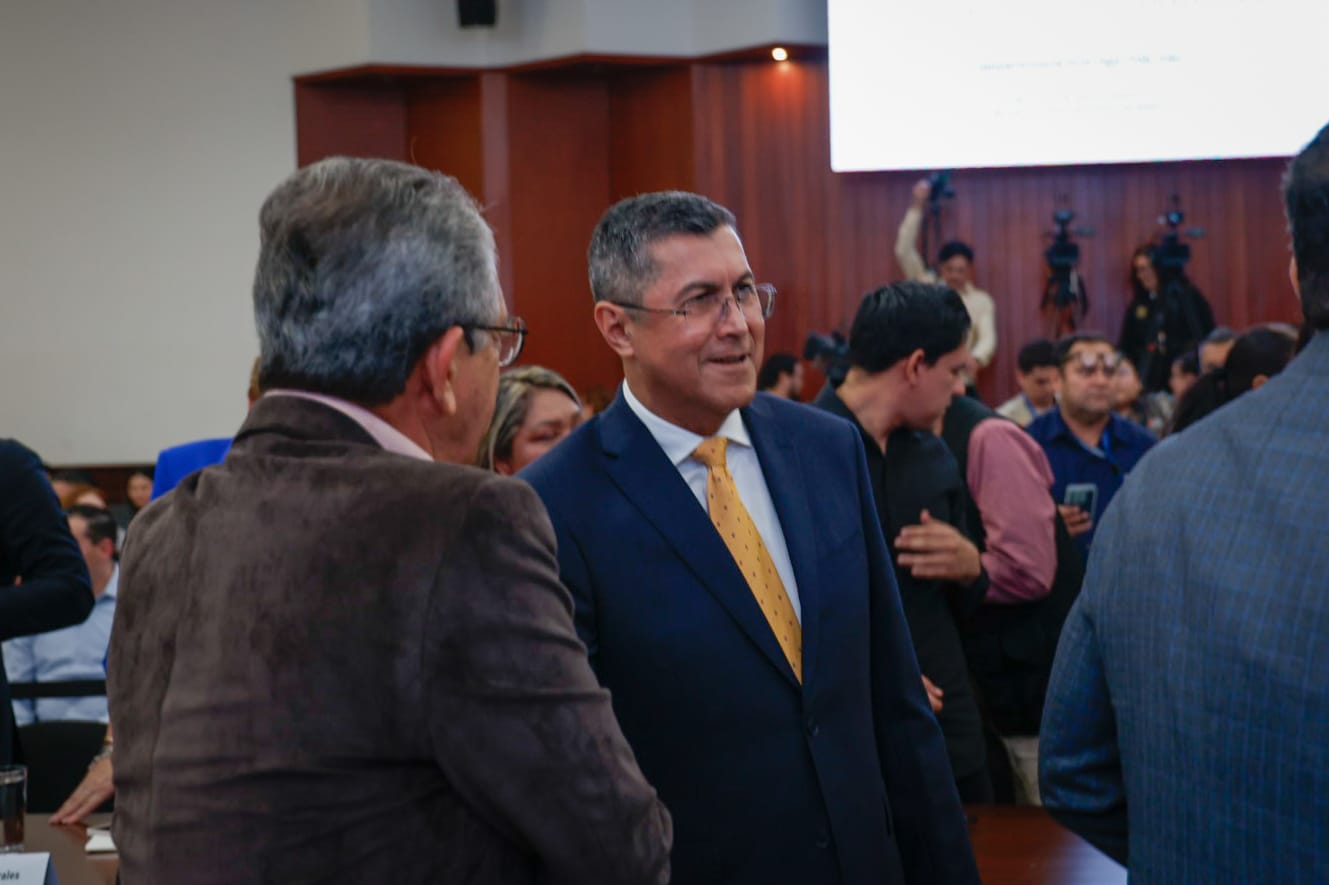 Comparece secretario de Seguridad en Sinaloa, Óscar Rentería Schazarino, ante el Congreso estatal