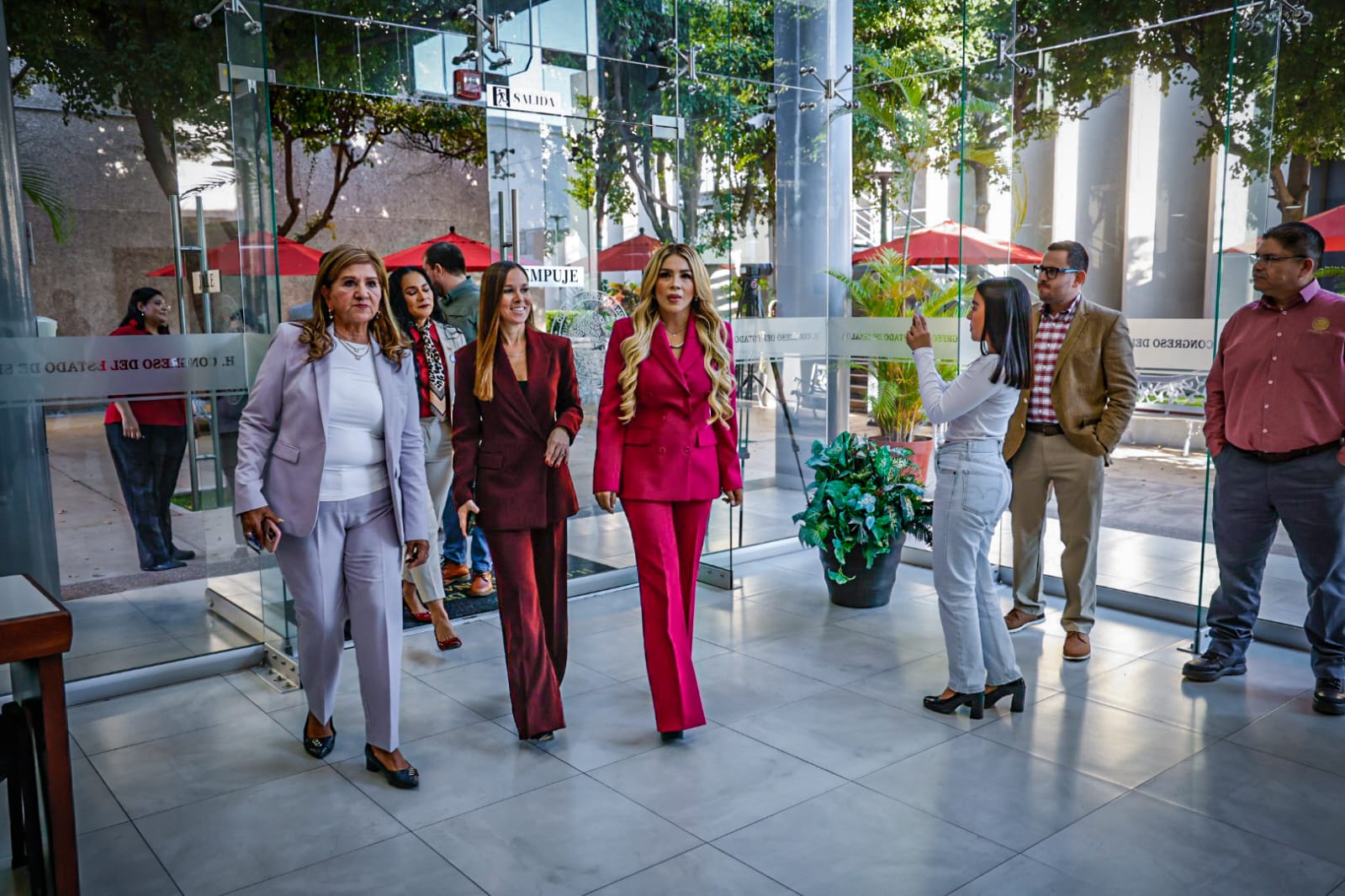 Mireya Sosa, secretaria de Turismo en Sinaloa, comparece ante el Congreso local