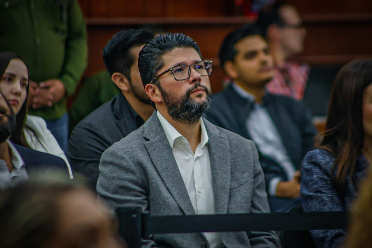 Joaquín Alberto Landeros Güicho, compareció ante integrantes de la LXV Legislatura del Congreso del Estado
