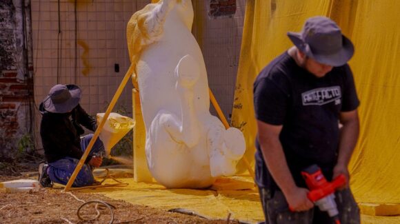 Avanza Ocean Rodríguez en la creación de las carrozas reales del Carnaval Internacional de Mazatlán, Sinaloa 2026