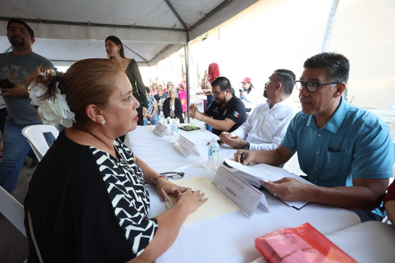 Programa 'Contigo Mazatlán' llega a la colonia Sánchez Celis