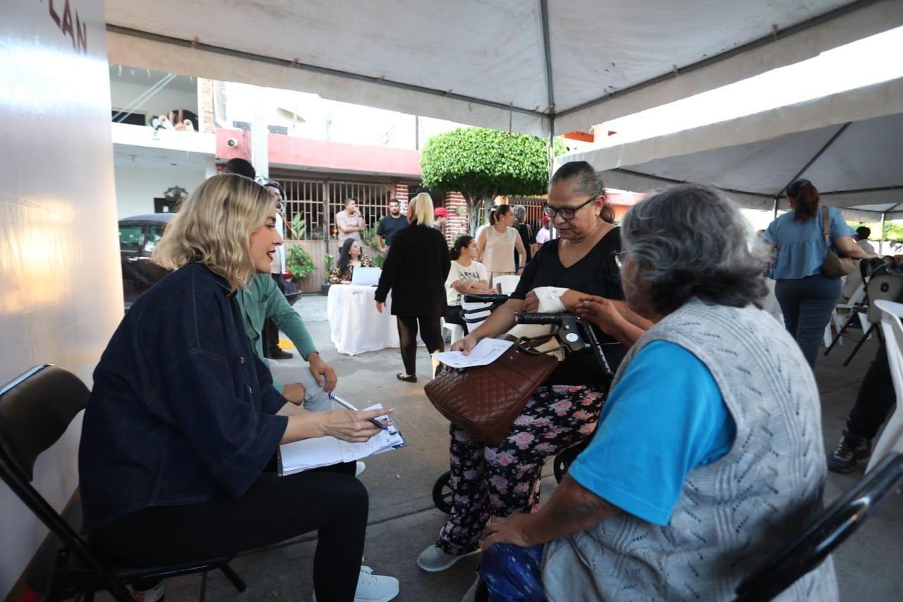 Programa 'Contigo Mazatlán' llega a la colonia Sánchez Celis