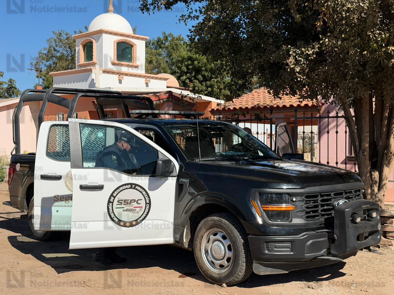 Arrojan cuerpo en el panteón de Lo de Sauceda en Villa Ángel Flores, Navolato