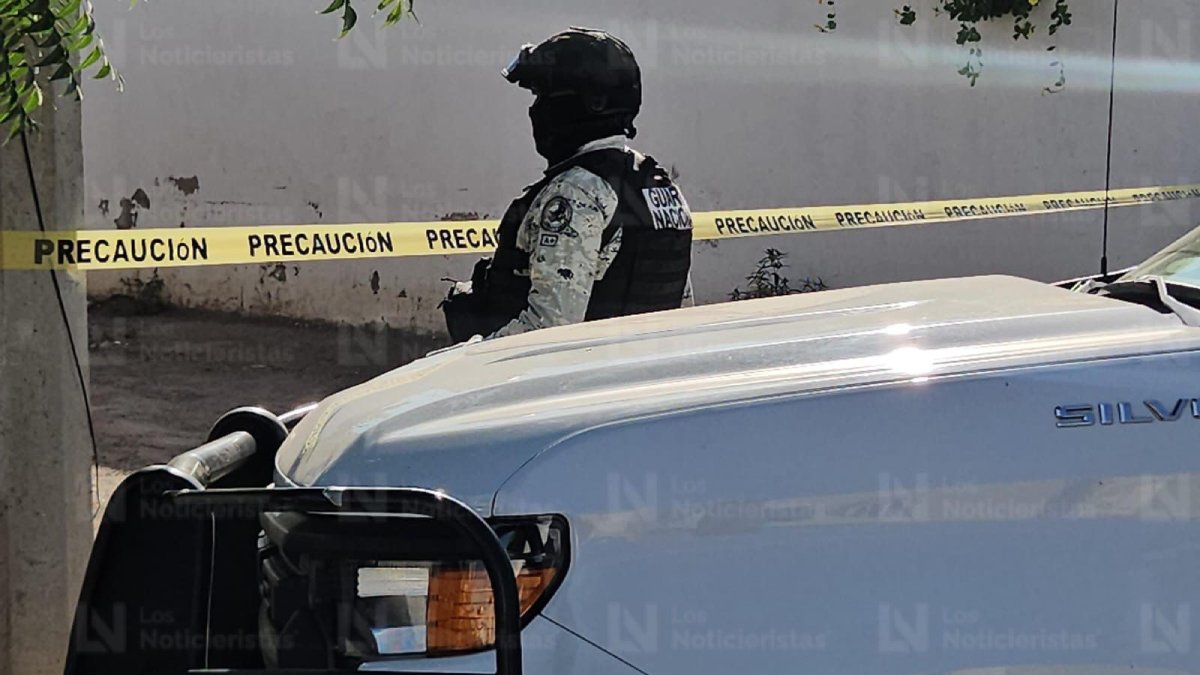 cuerpo decapitado junto a hielera y mensaje en cartulina en riveras de tamazula culiacan elemento