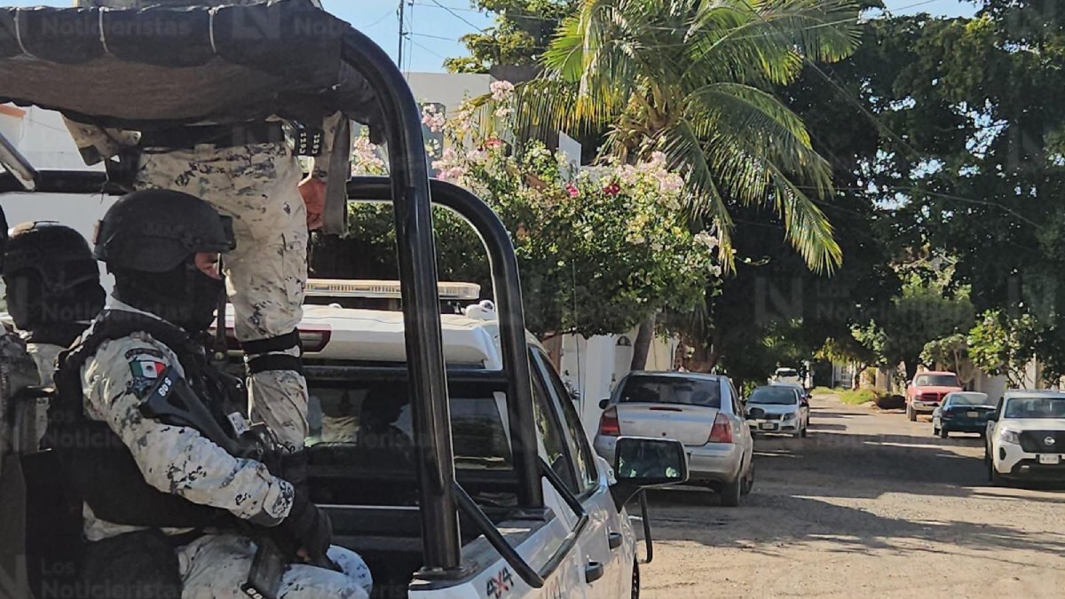 cuerpo decapitado junto a hielera y mensaje en cartulina en riveras de tamazula culiacan operativo