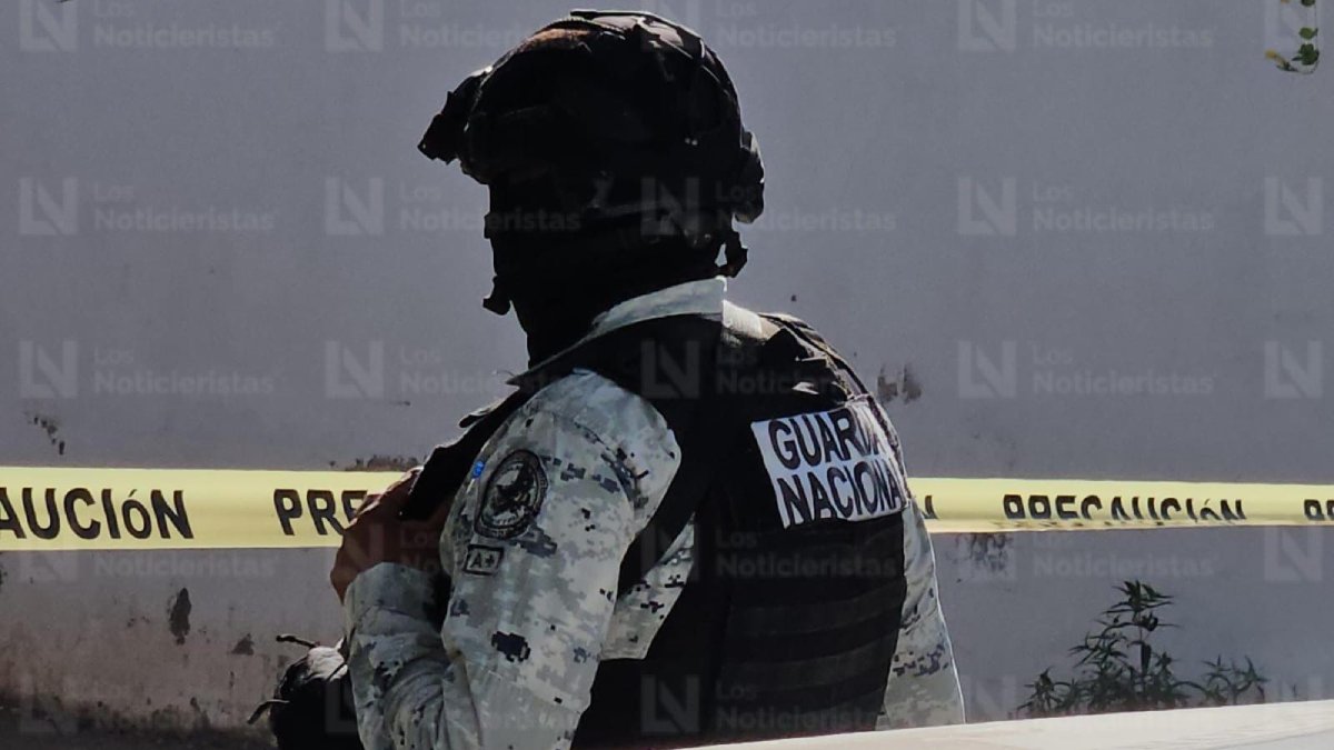 cuerpo decapitado junto a hielera y mensaje en cartulina en riveras de tamazula culiacan