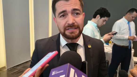 Dan Cázares, director de distrito Pacífico Sur de la Asociación Mexicana de Agentes de Seguros y Fianzas  (AMASFAC)