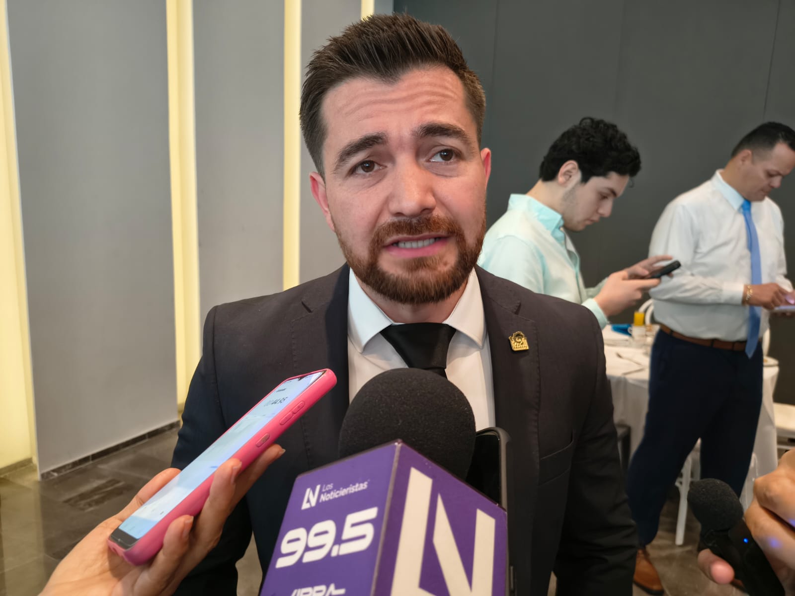 Dan Cáceres, director del Distrito Pacífico Sur de la Asociación Mexicana de Agentes de Seguros y Fianzas (AMASFAC)