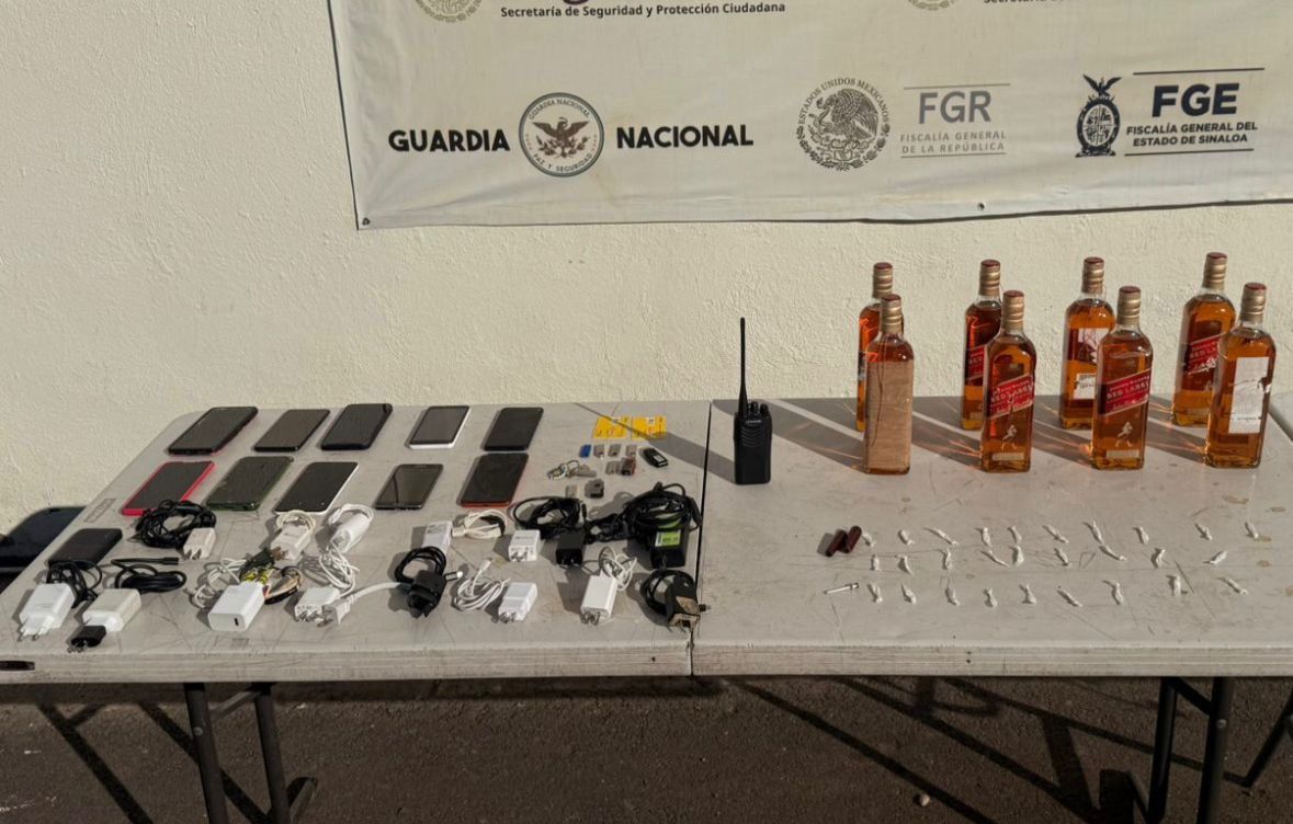 decomisan botellas de whisky droga y celulares en esculque en el penal de aguaruto en culiacán