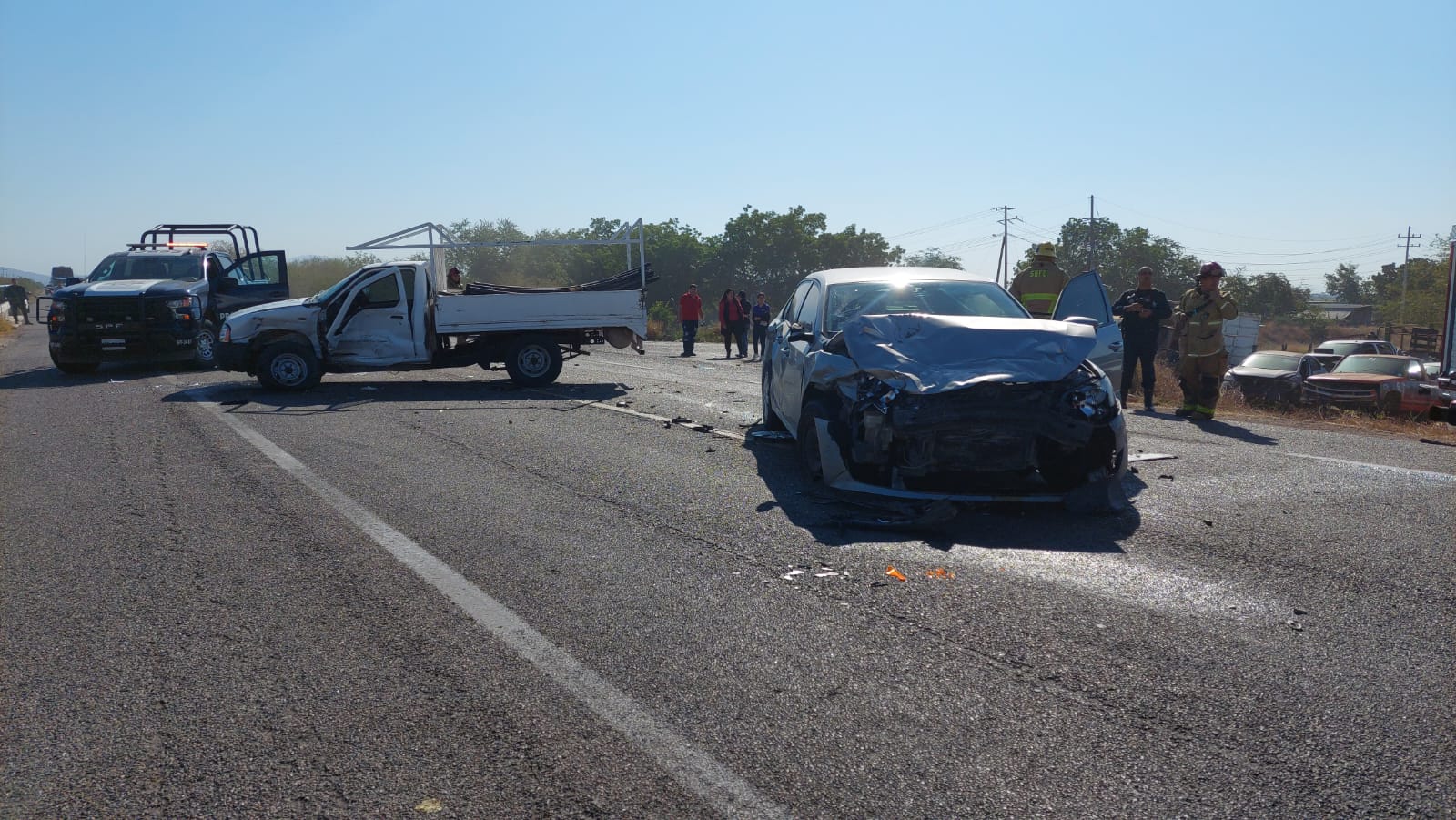 destrozadas quedaron las unidades tras el fuerte impacto