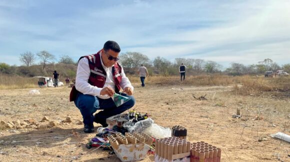 “Se evita que llegue el riesgo a los hogares”: PC Municipal destruye 250 kg de pirotecnia asegurada en Culiacán