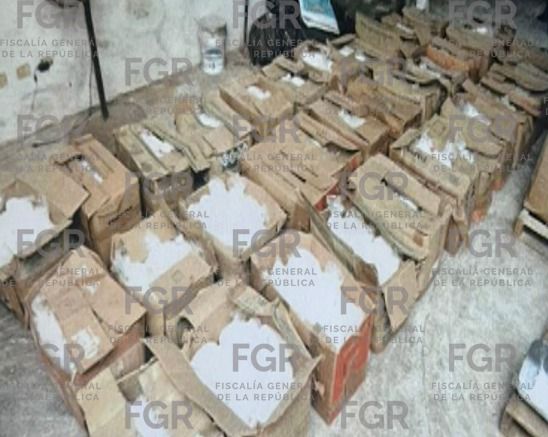 detenidos drogas y armas aseguradas