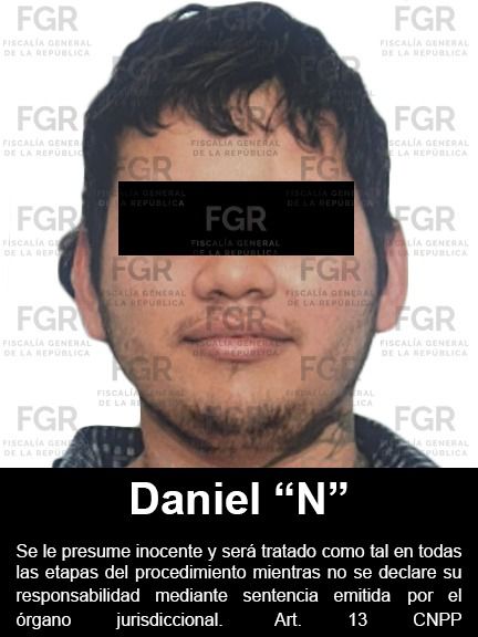 detenidos drogas y armas aseguradas