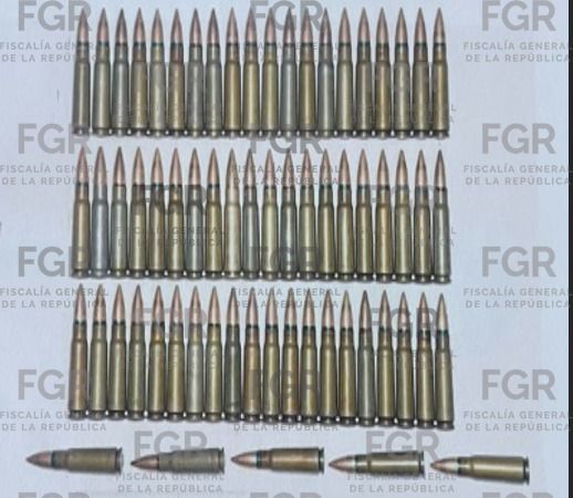 detenidos drogas y armas aseguradas