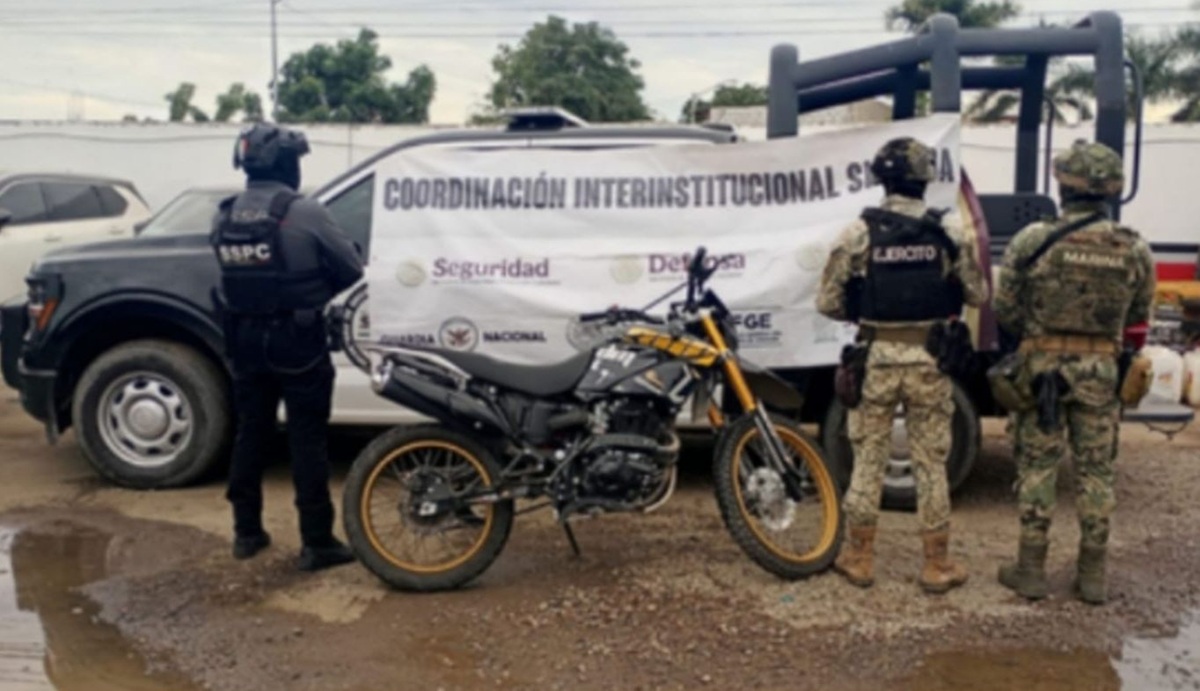 Aseguran motocicleta en operativo en Mazatlán, donde una persona fue liberada