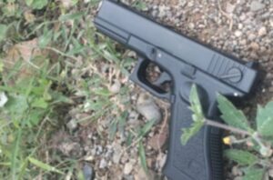 Pistola asegurada en operativo en Mazatlán