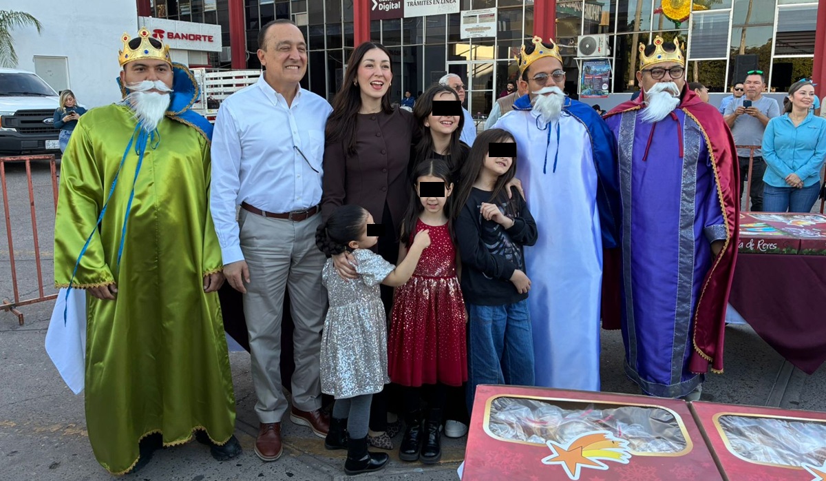 Gobierno de Ahome consiente a familias durante Día de Reyes