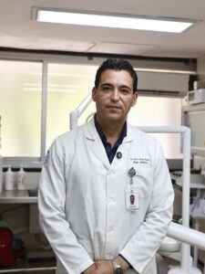 Doctor Héctor Jovany Inzunza Estrada, cirujano maxilofacial adscrito al IMSS