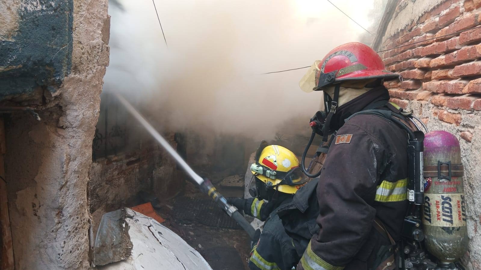 domicilio se incendia en mazatlan