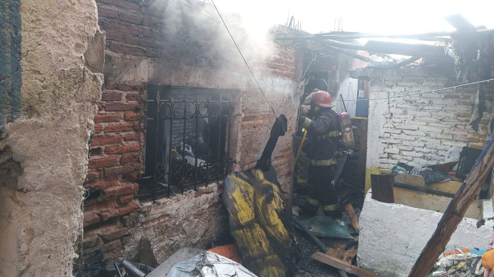 domicilio se incendia en mazatlan