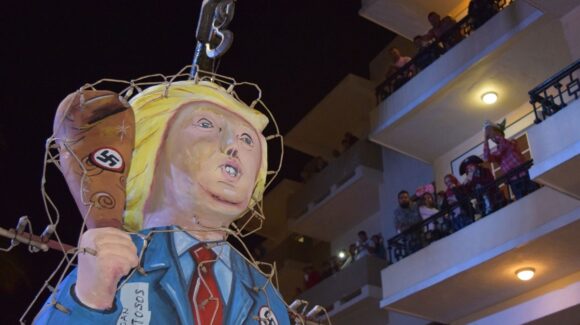 ¡Que se repita! Mazatlecos piden que Donald Trump arda de nuevo en la Quema del Mal Humor