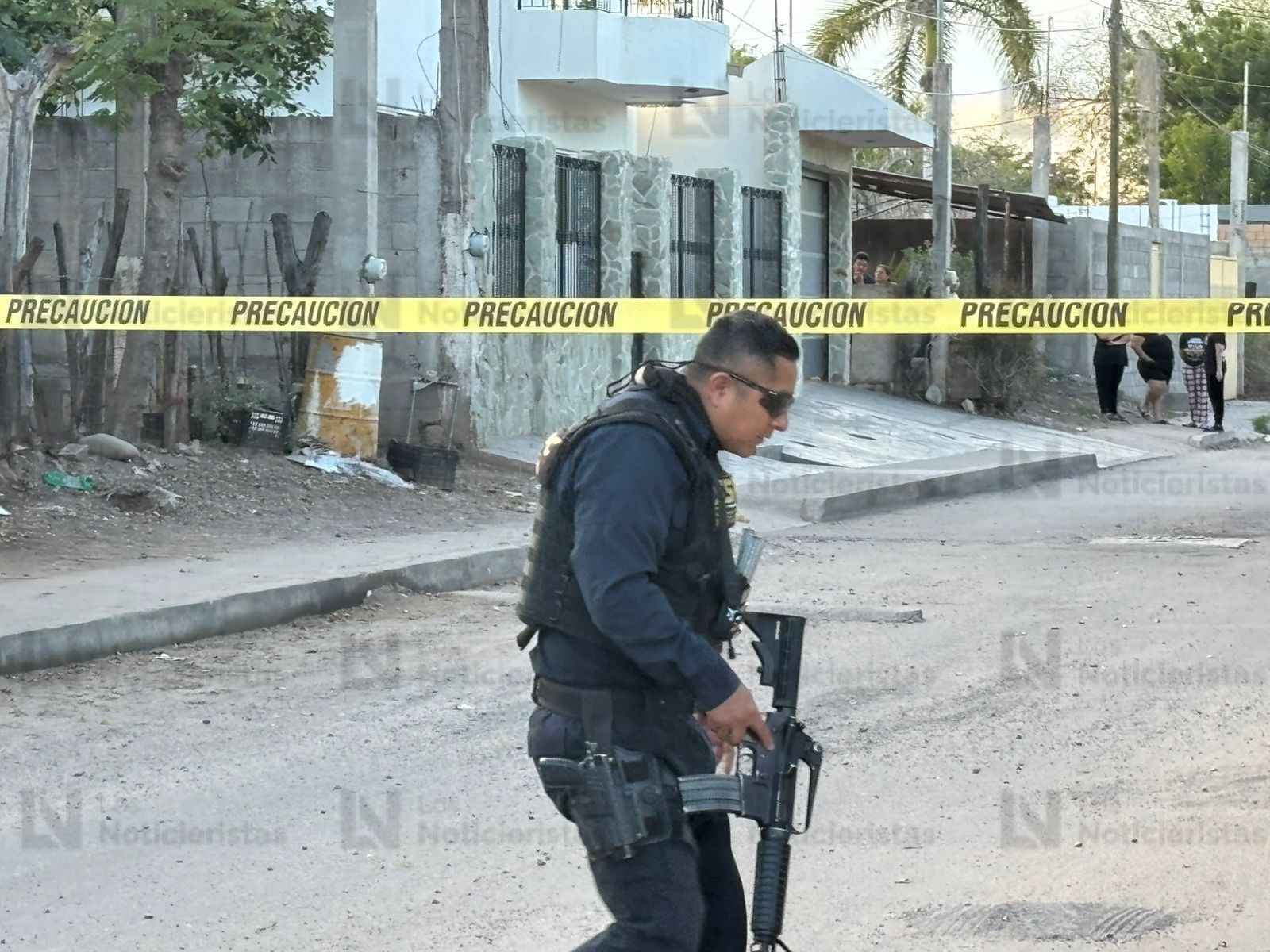 Asesinan a balazos a dos hombres en la comisaría de Bellavista en Culiacán