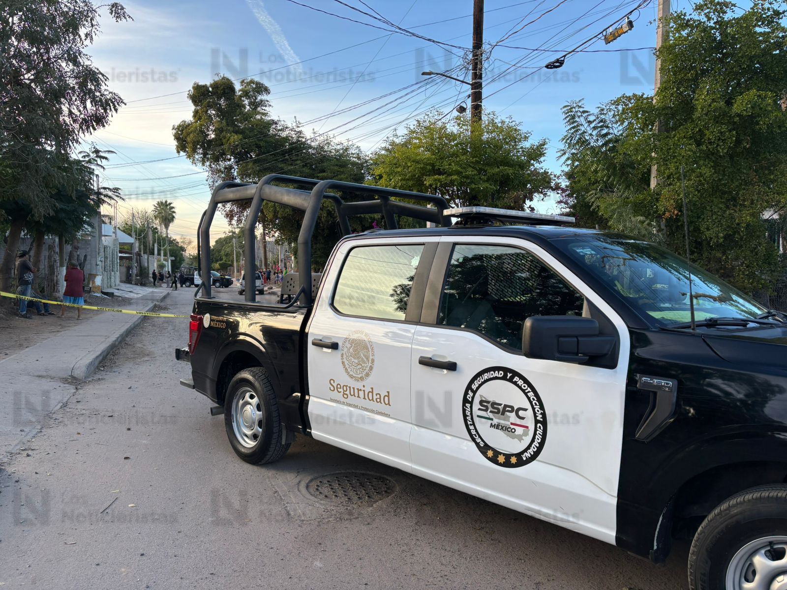 Asesinan a balazos a dos hombres en la comisaría de Bellavista en Culiacán