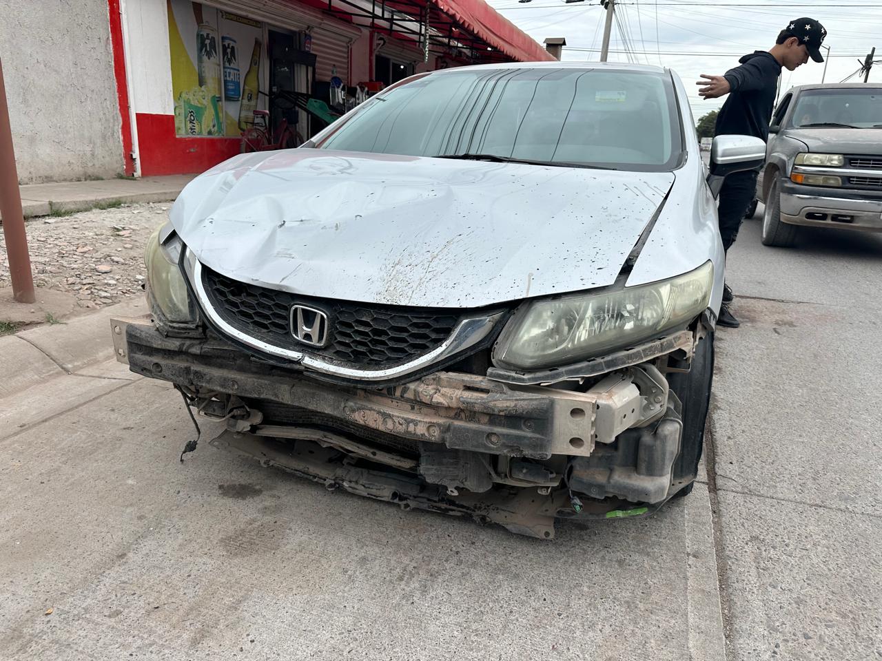 Dos mujeres lesionadas en accidente en Nuevo Horizonte, en Los Mochis